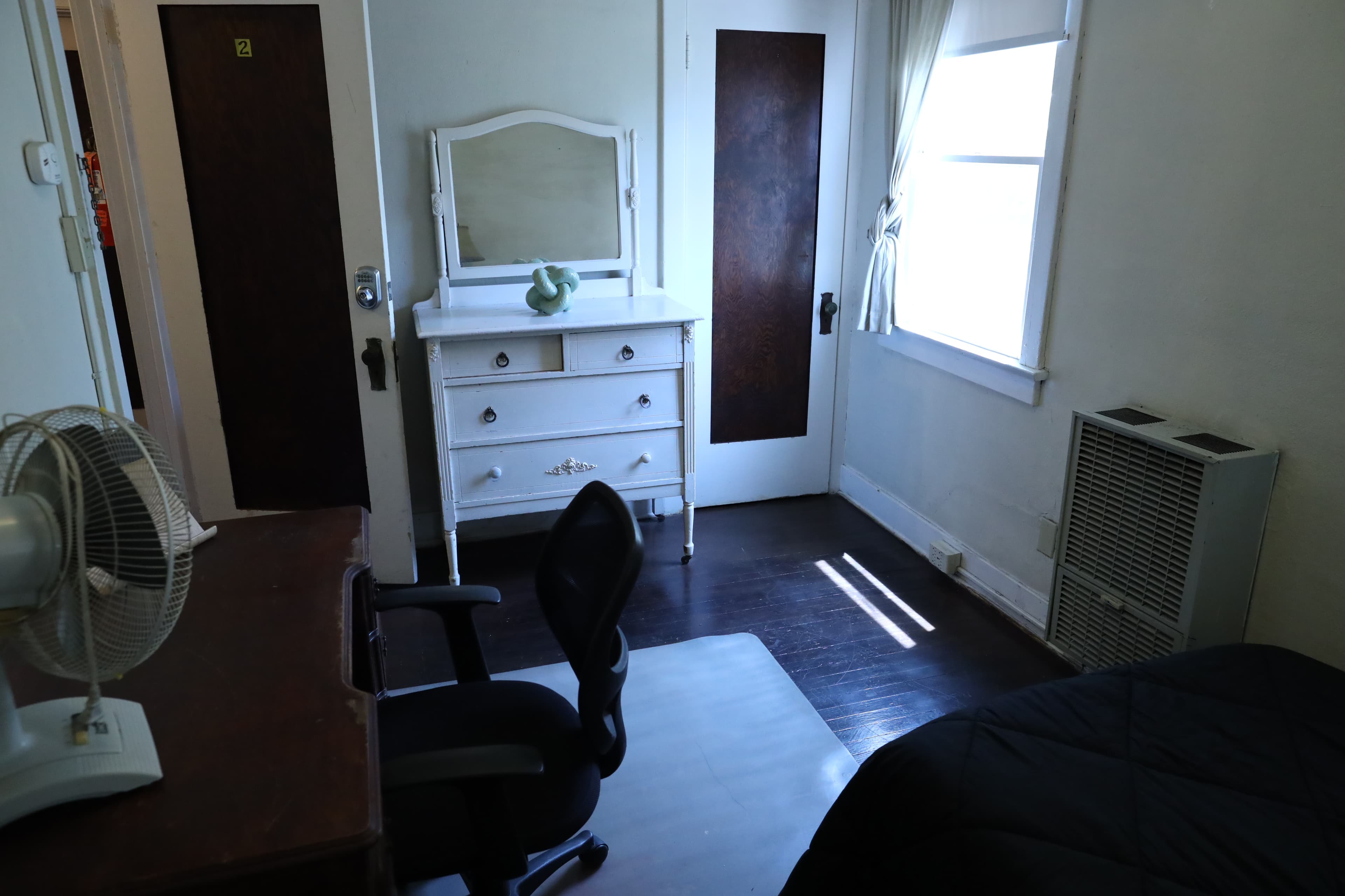 Daisy Property Room 2 Image 4