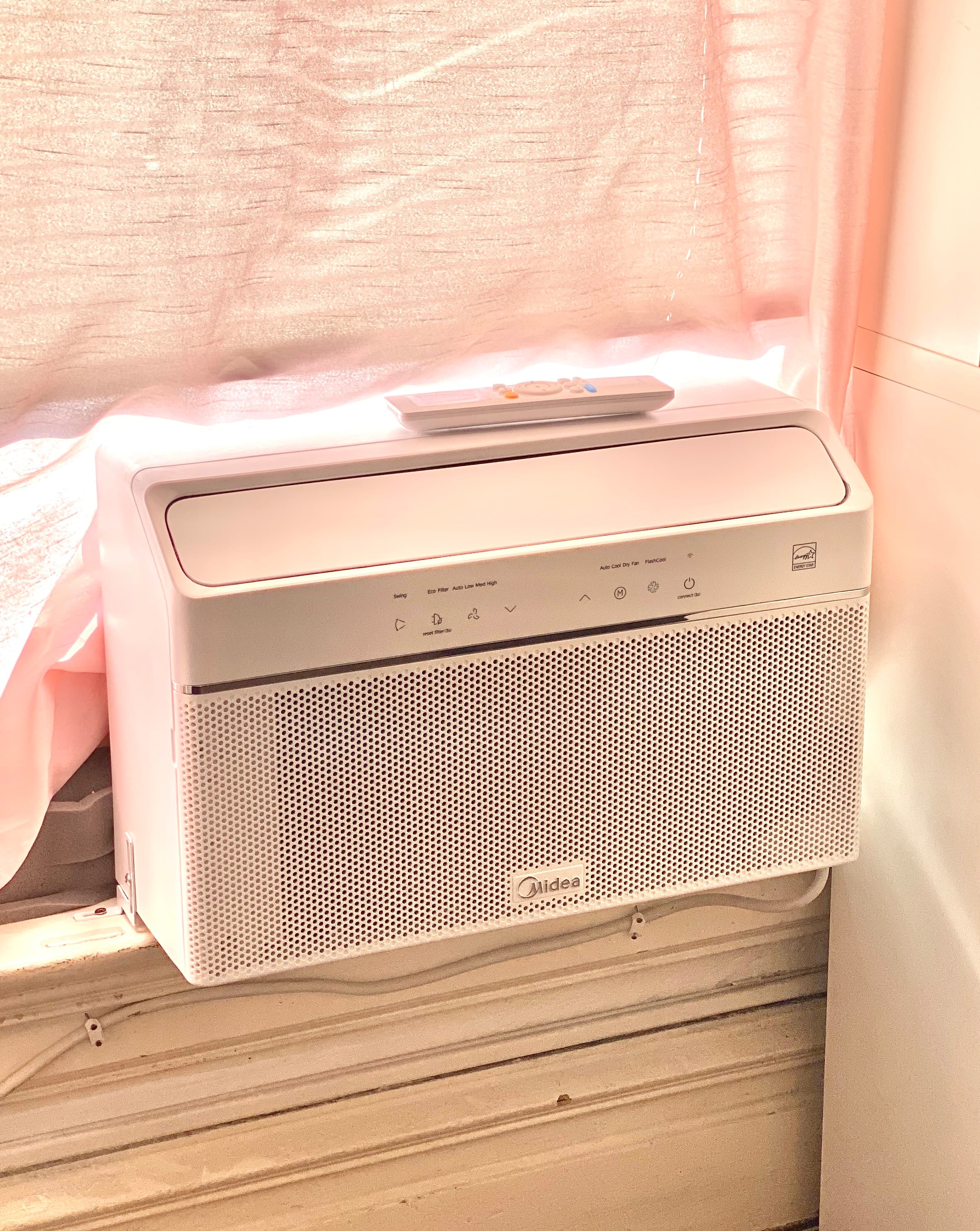 USC Student Housing - Smart AC Unit in Room 06