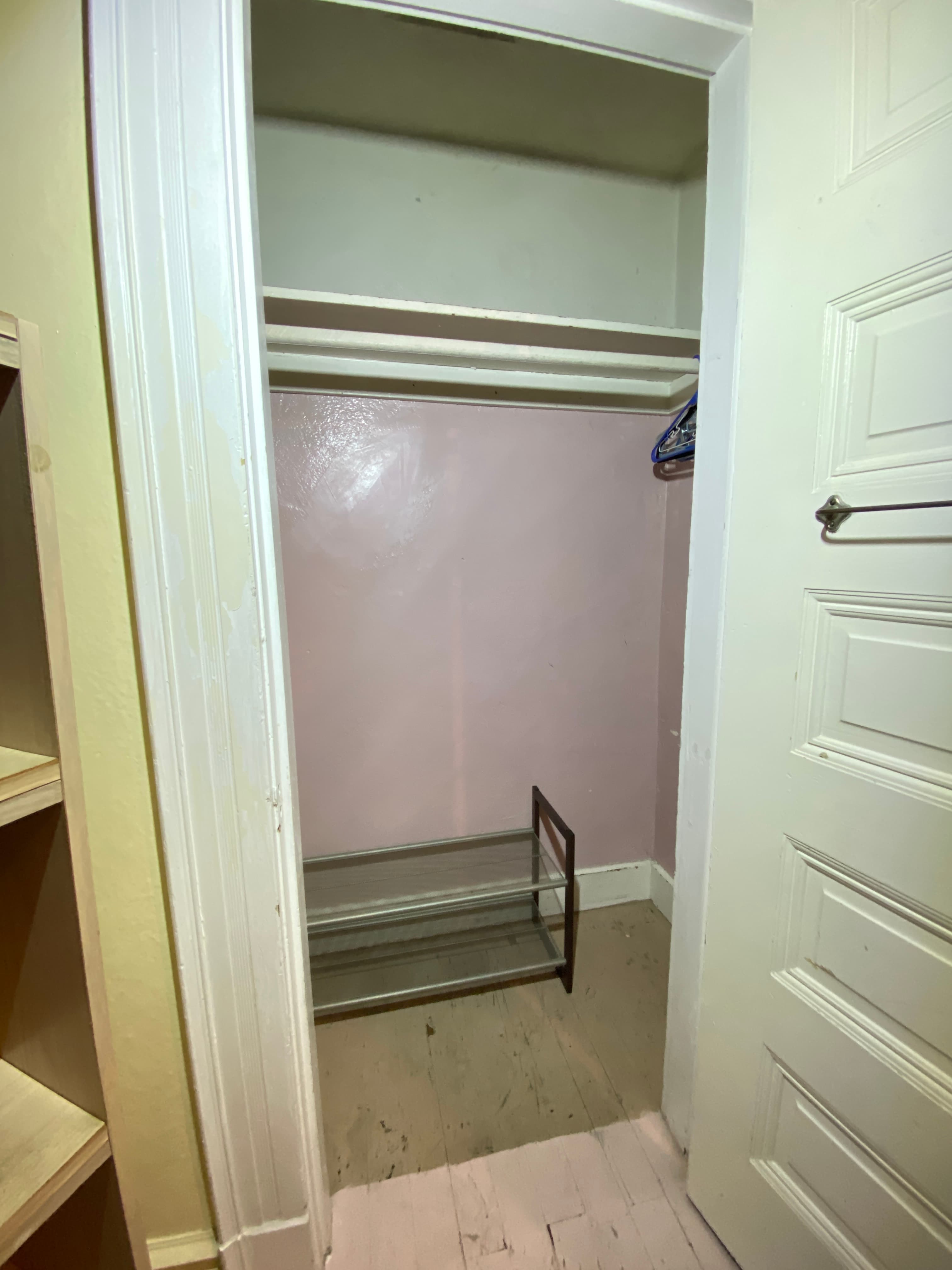 Daisy Property Room 8 Image 1