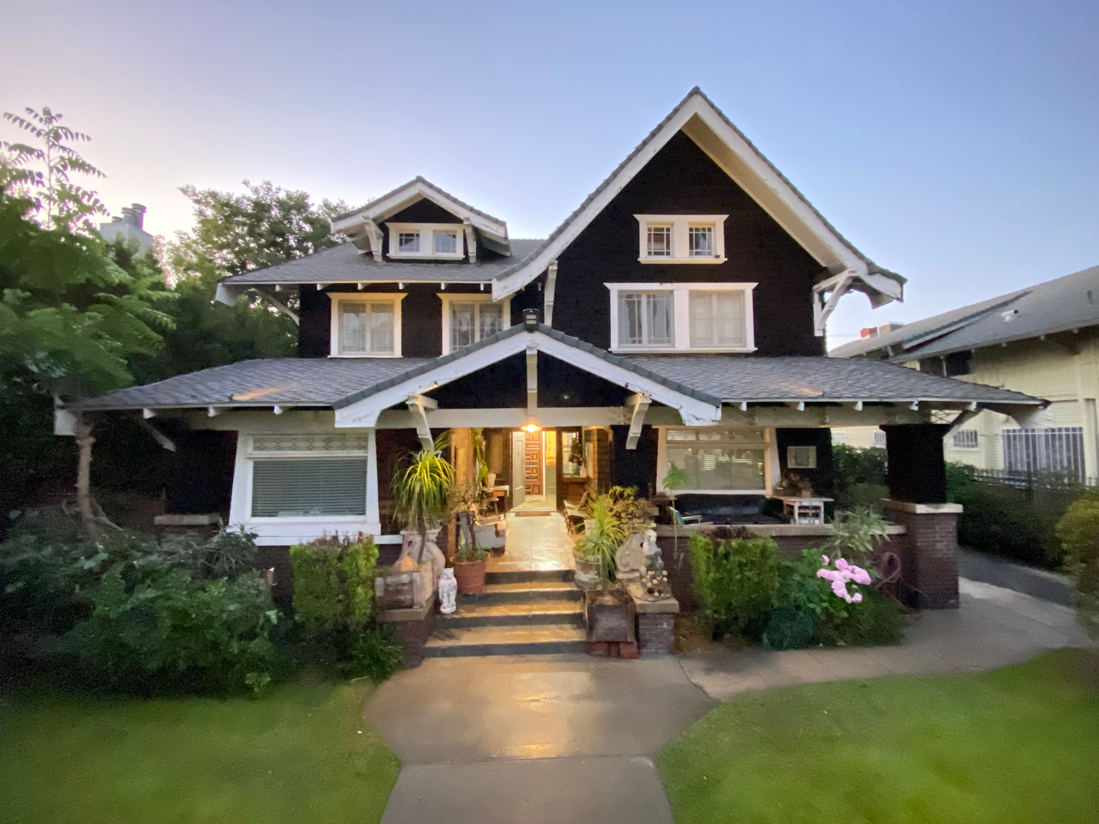 Jim Craftsman Exterior Image 5