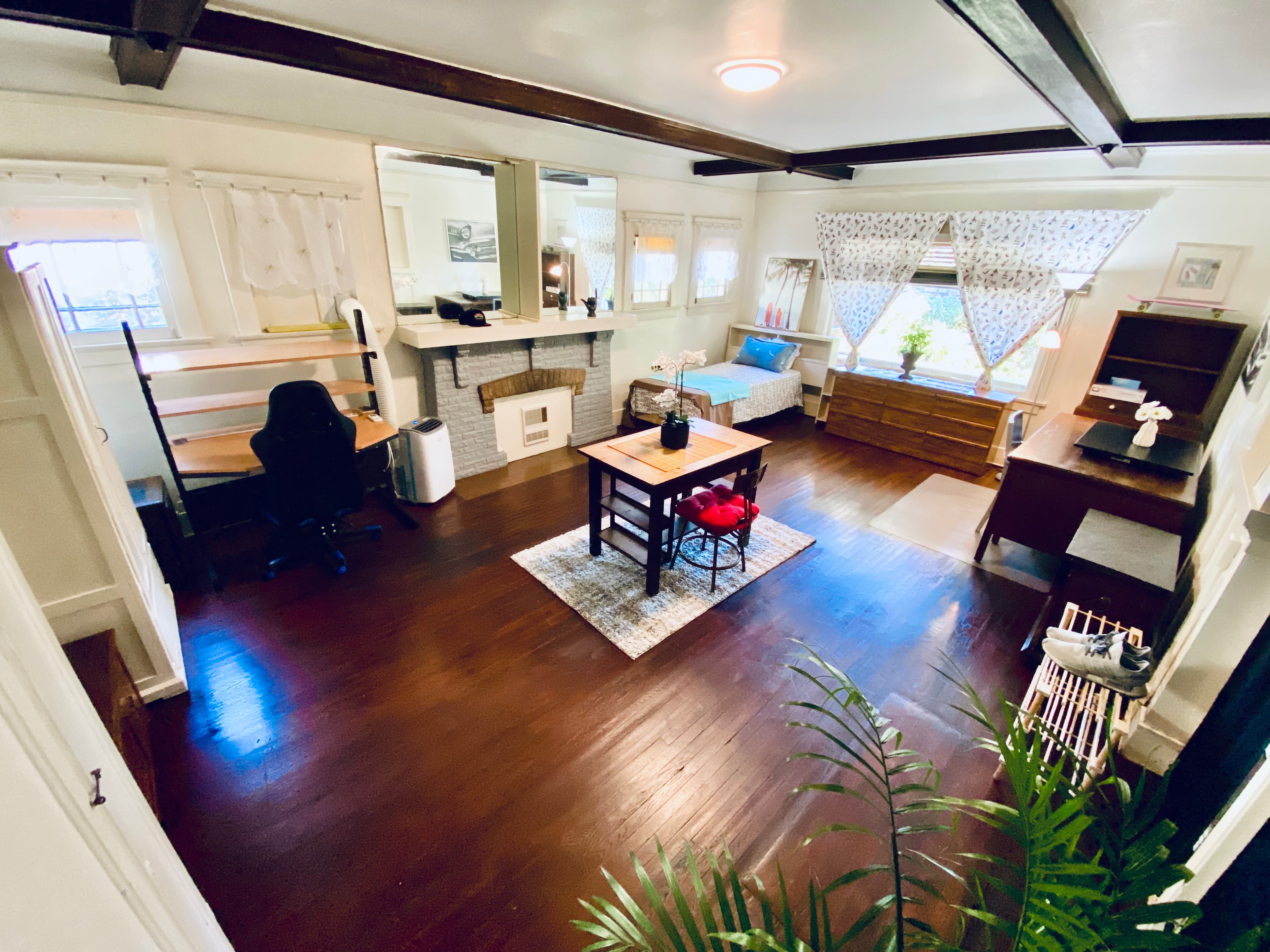 USC Student Housing - Room Features at Jim
