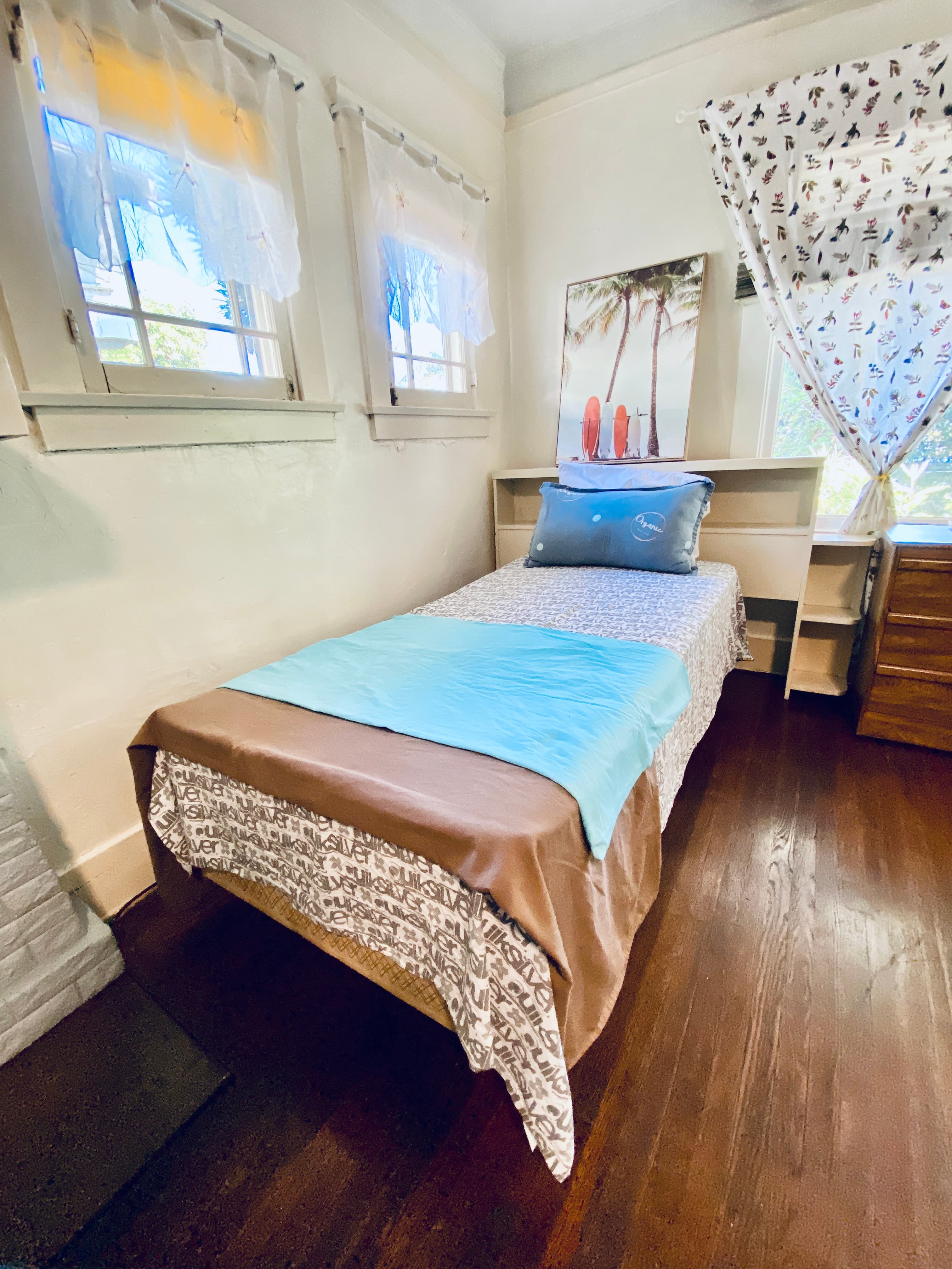 USC Student Housing - Room Overview at Jim