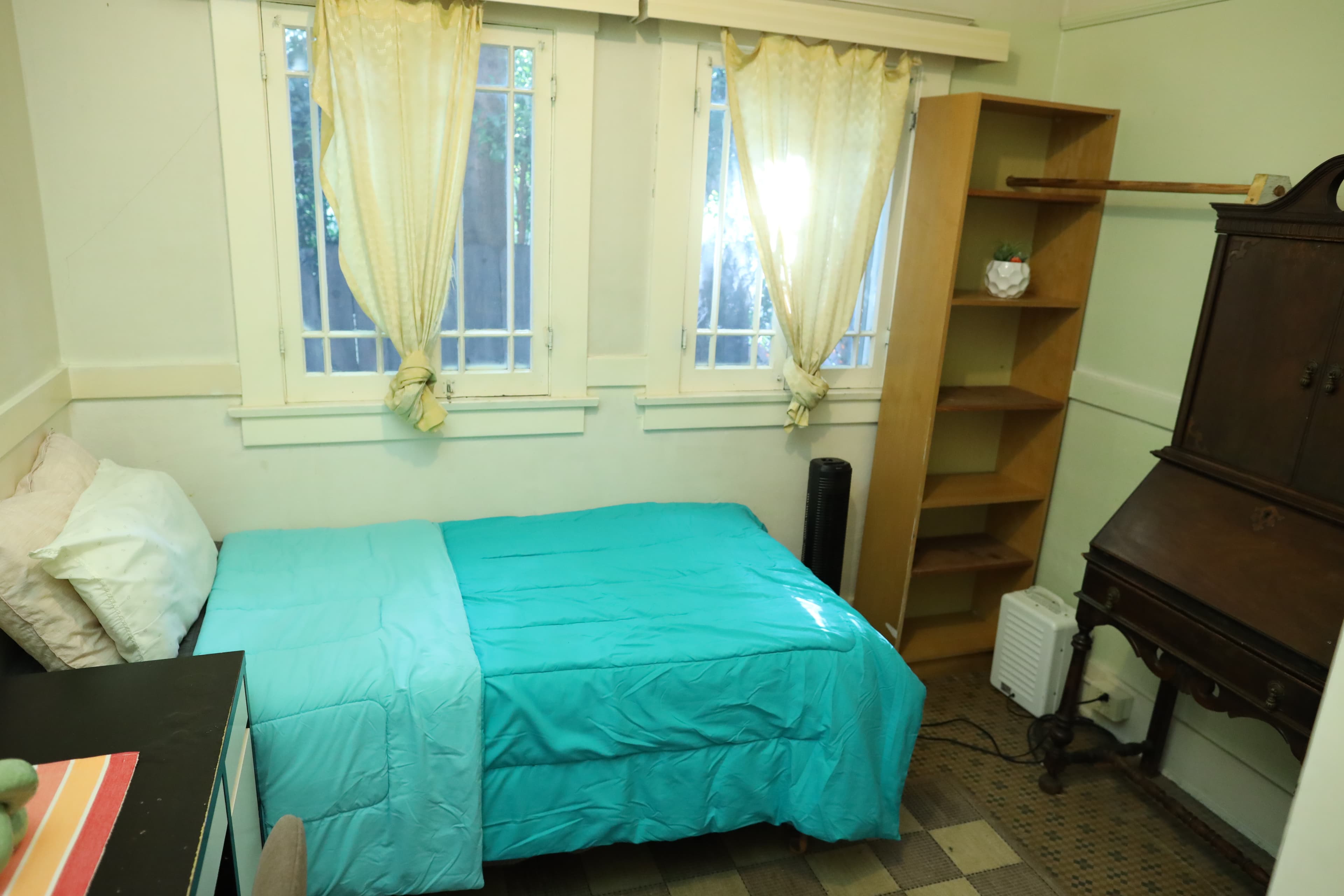 USC Student Housing - Single Room at Jim
